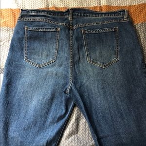 Old navy boyfriend straight jeans !